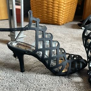 BRASH size 5 black heels